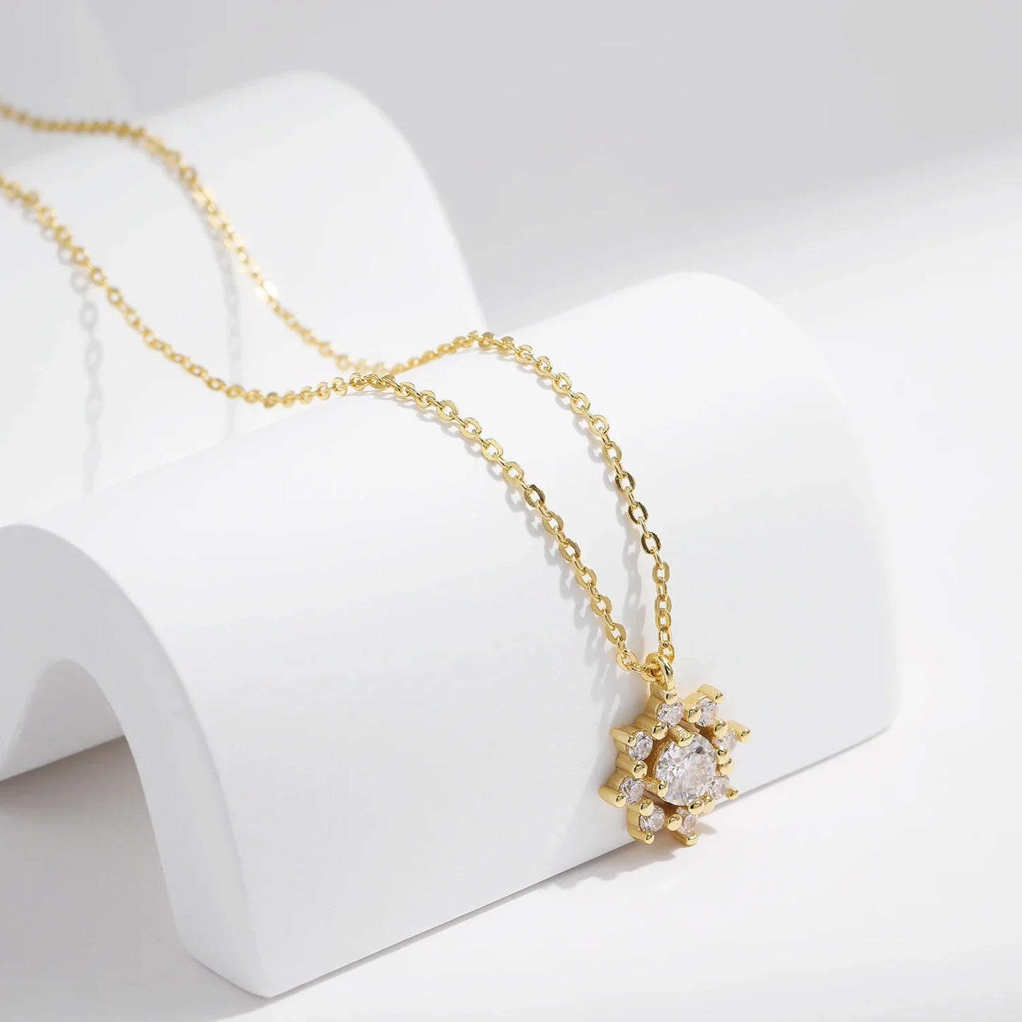 NAVIAN® 0.5 Carat Moissanite Snowflake Necklace