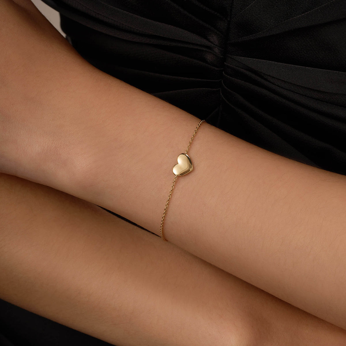 Heart Pendant Chain Bracelet in 14K Gold - NavianJewelry™