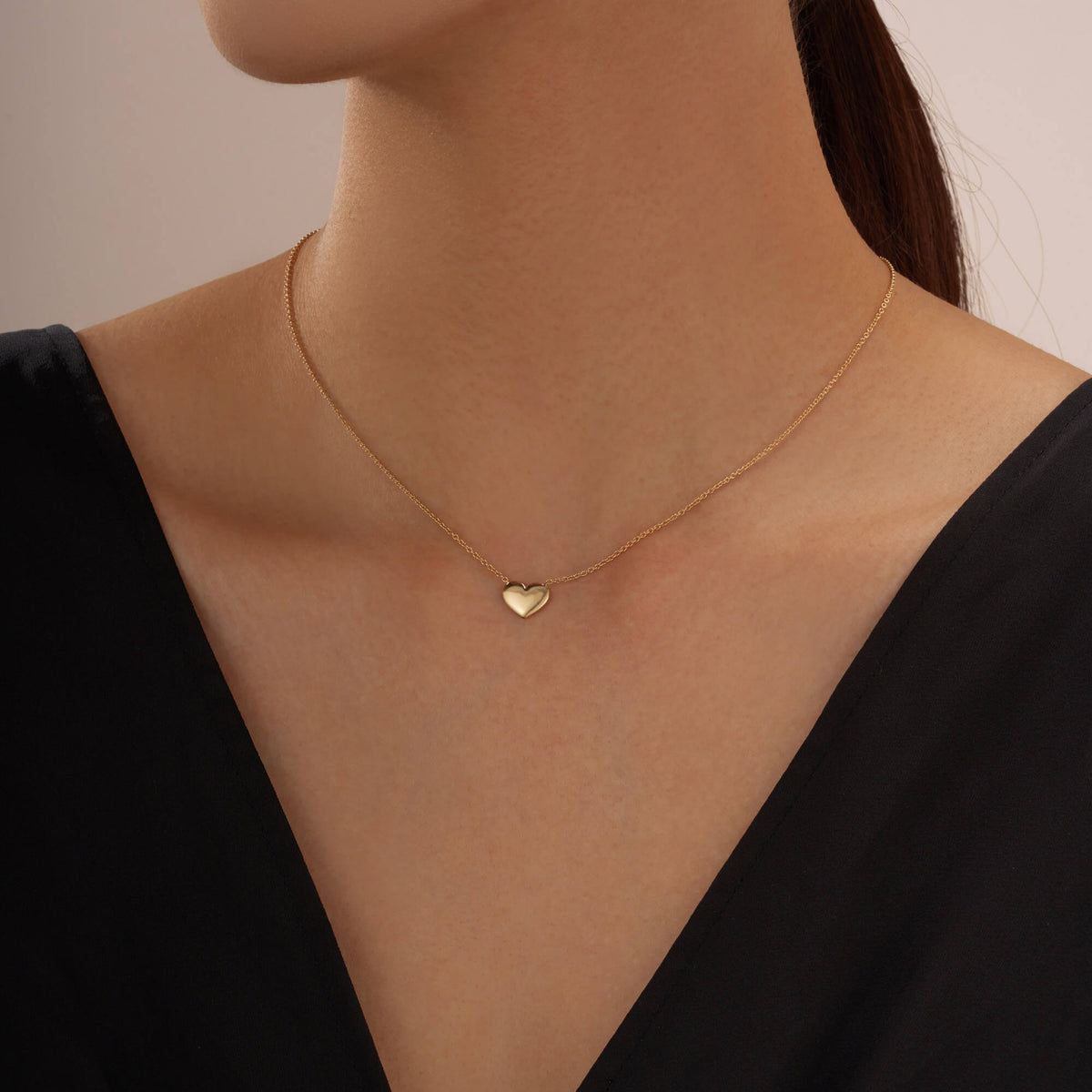 Timeless Heart Pendant Chain Necklace in 14K Gold - NavianJewelry™