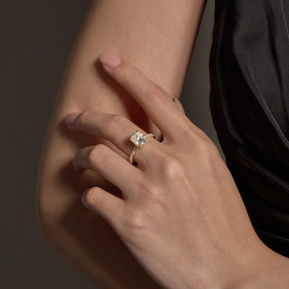 Oval Moissanite Pave Band Ring - NavianJewelry™