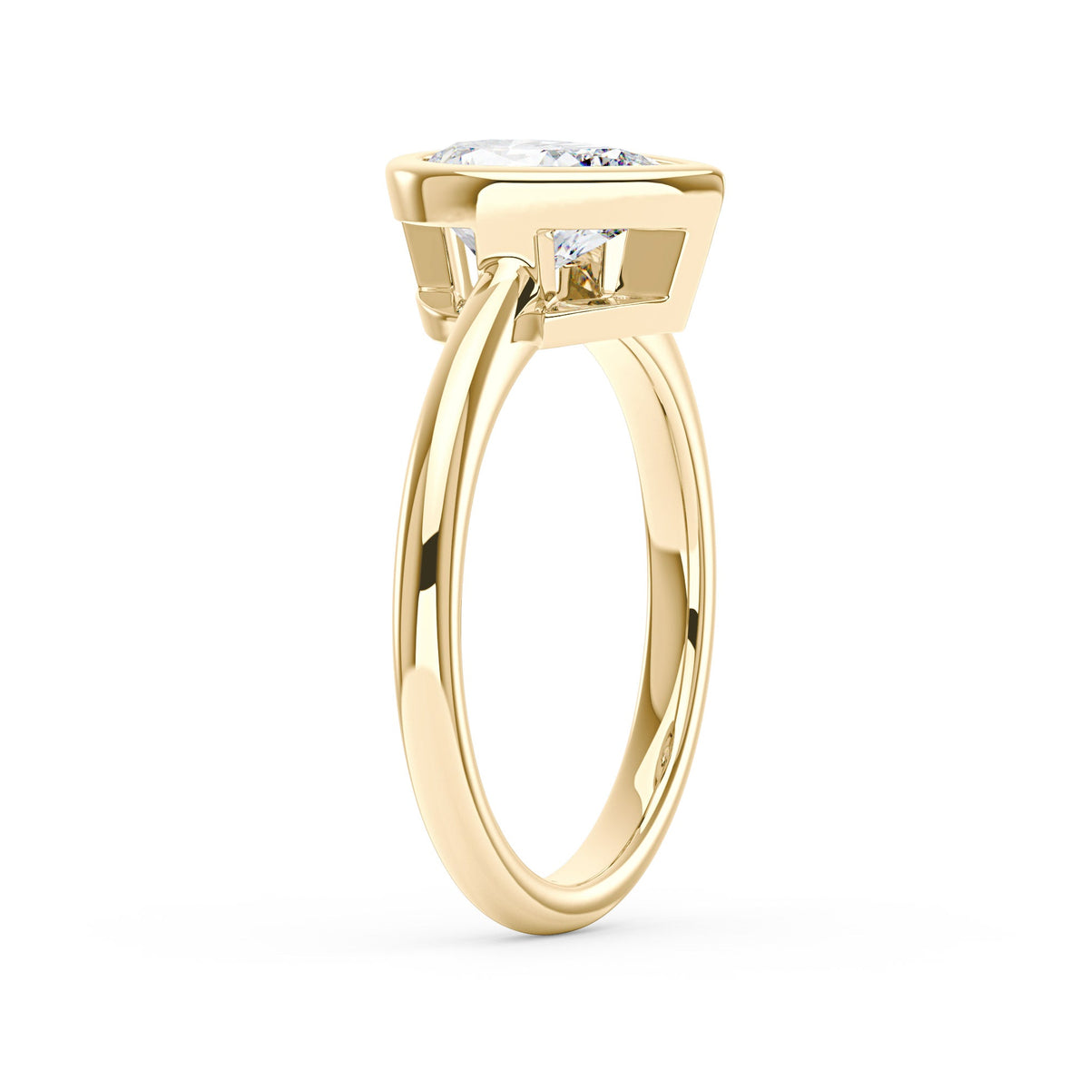 Pear-Shaped Moissanite Bezel Ring - NavianJewelry™