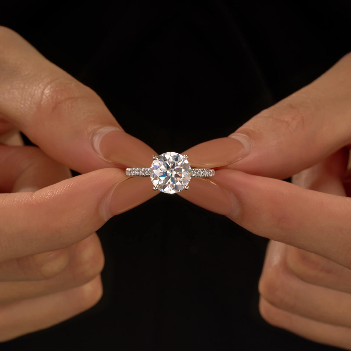 Dazzling Round Moissanite Pave Band Engagement Ring - NavianJewelry™