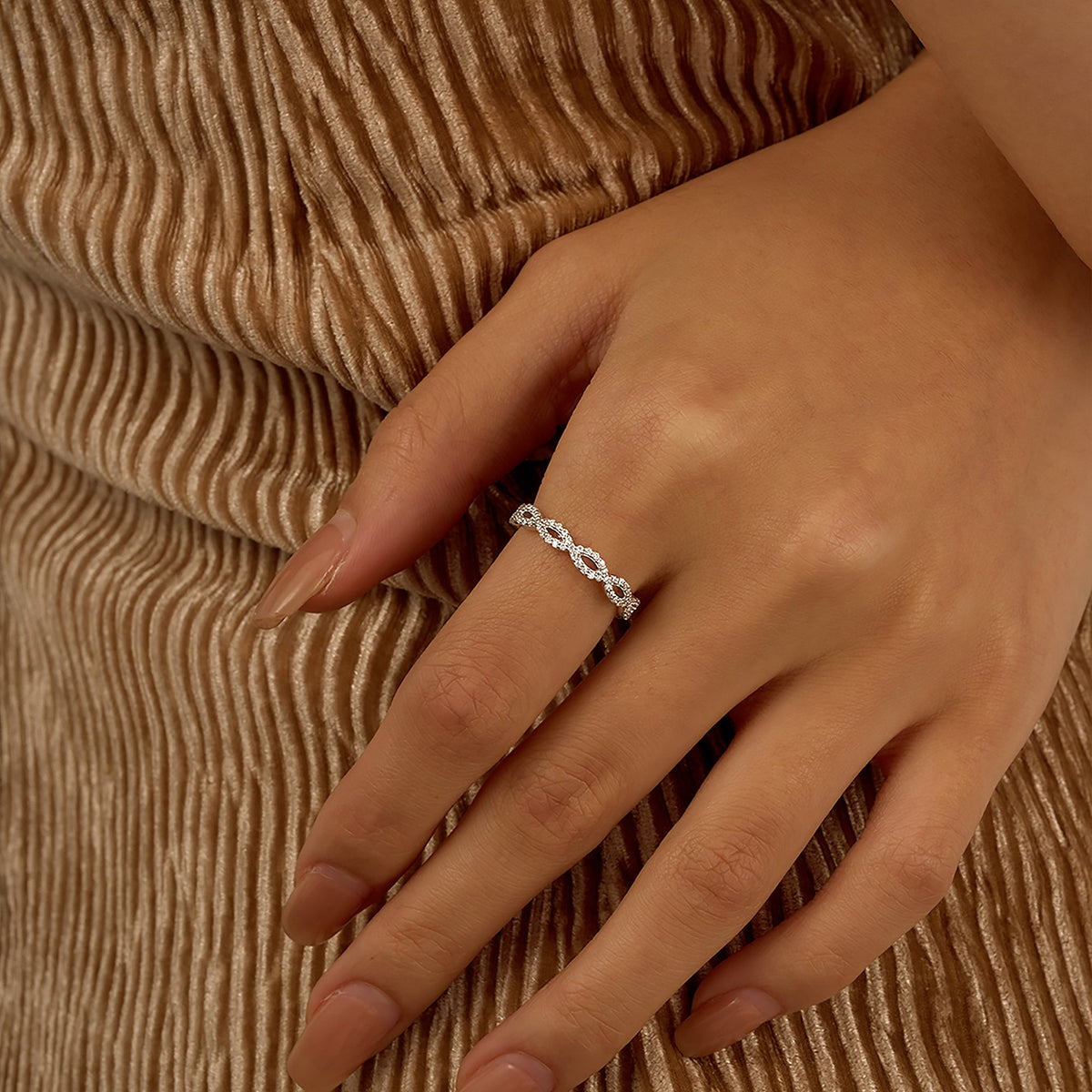 Art Deco Infinity Twist Moissanite Pavé Eternity Band - NavianJewelry™