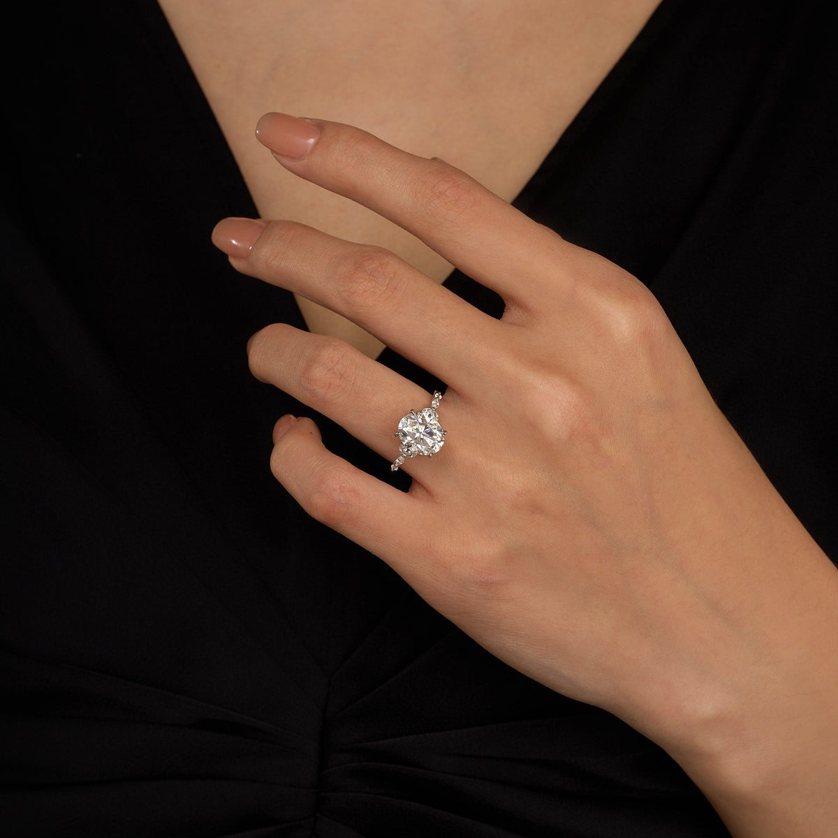 Oval Moissanite Accented Band Engagement Ring - NavianJewelry™
