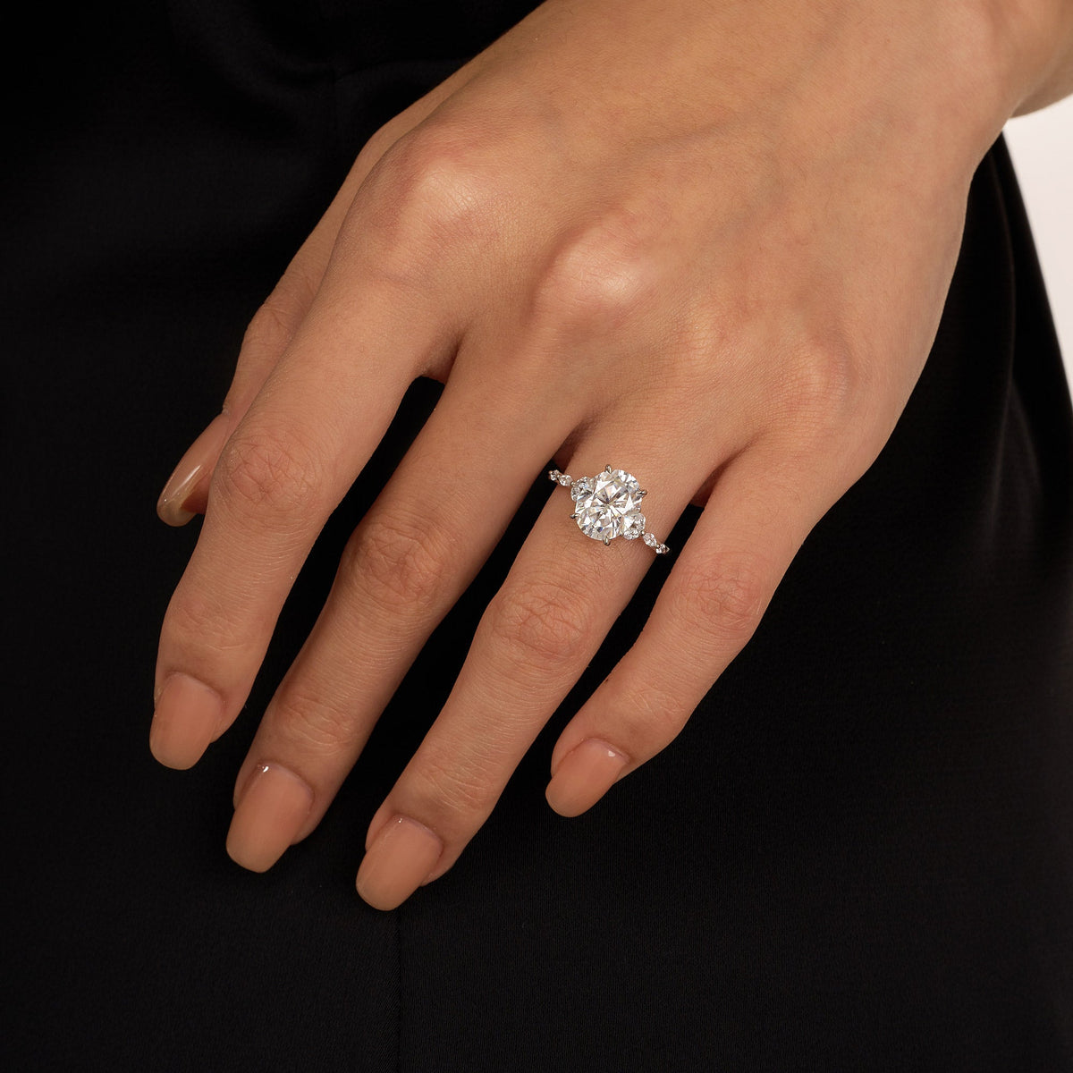 Oval Moissanite Accented Band Engagement Ring - NavianJewelry™
