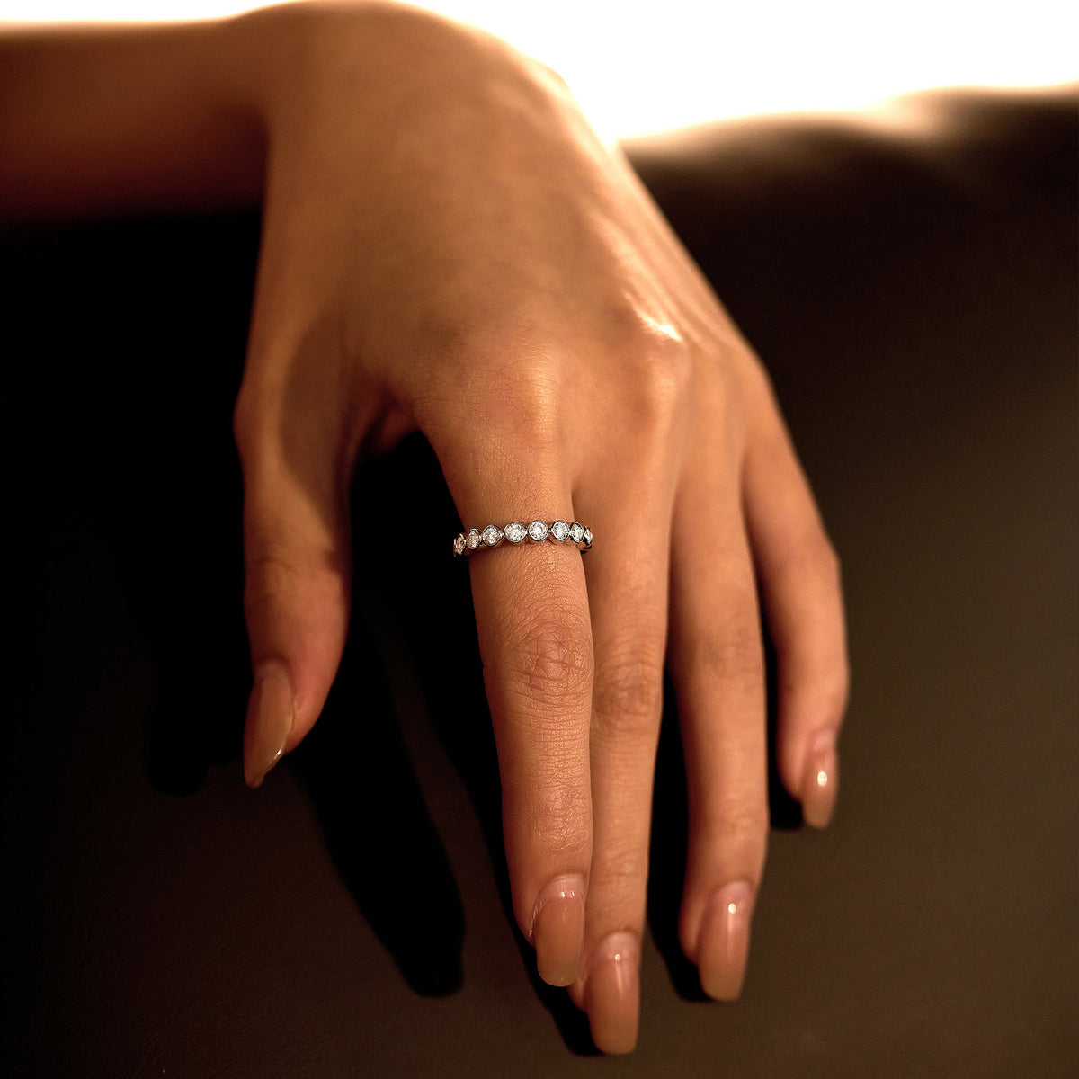 Round Moissanite Infinite Bezel Eternity Band - NavianJewelry™