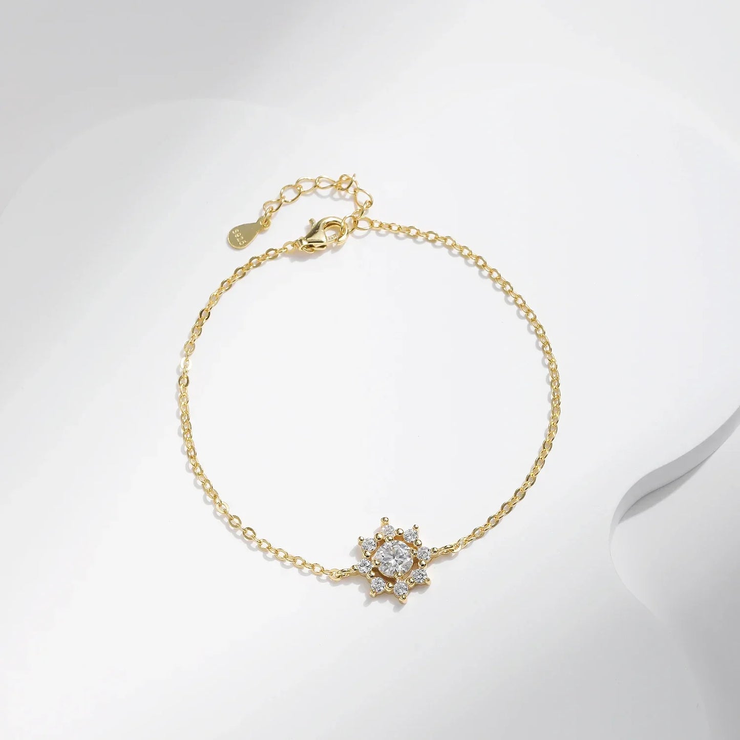 NAVIAN® Sterling Silver Snowflake Chain With Moissanite Gem.