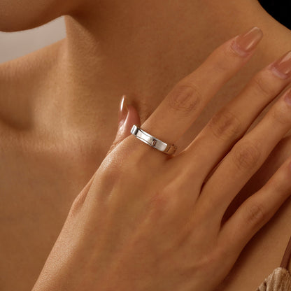 Unisex Modern And Minimalism Polished Wedding Band - NavianJewelry™