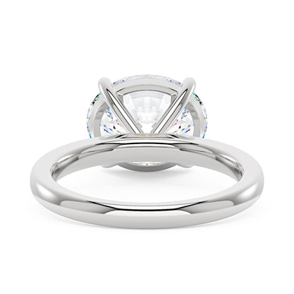 Oval Moissanite Solitaire Engagement Ring - NavianJewelry™