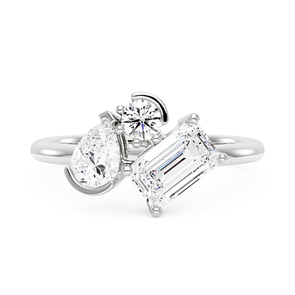 Pear Round Emerald Moissanite Three-Stone Ring - NavianJewelry™