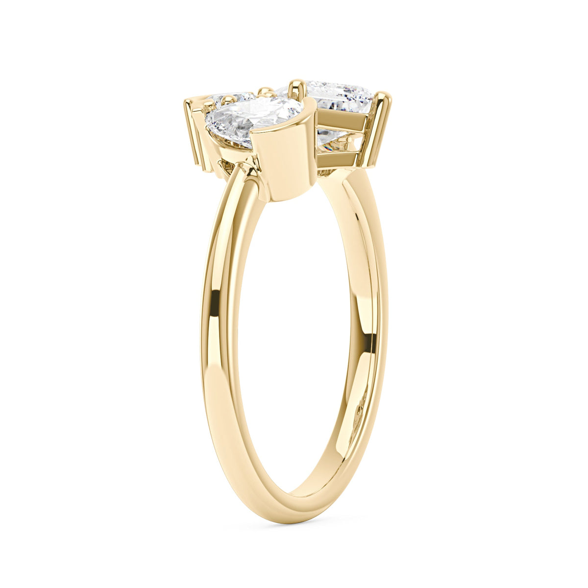 Pear Round Emerald Moissanite Three-Stone Ring - NavianJewelry™