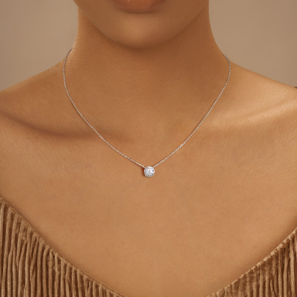 Round Cut Moissanite Solitaire Pendant Necklace - NavianJewelry™