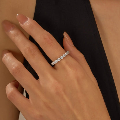 Round Cut Full Eternity Wedding Ring - NavianJewelry™